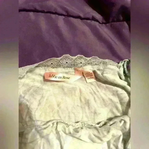 La Vie En Rose green nighty with floral print size medium super soft - Picture 4 of 5